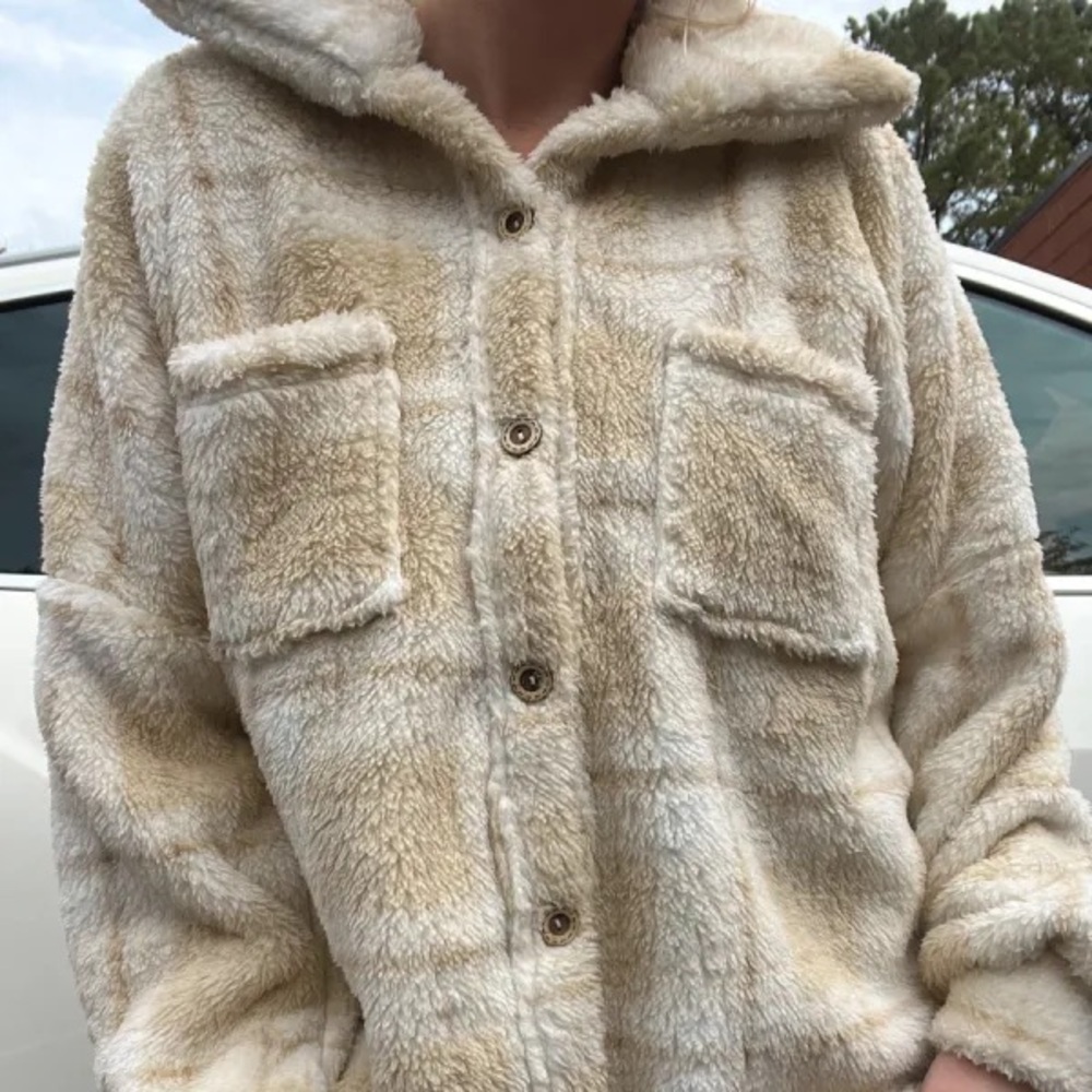 ⭐️Sunkissed coconut  lumberjack fuzzy jacket ⭐️